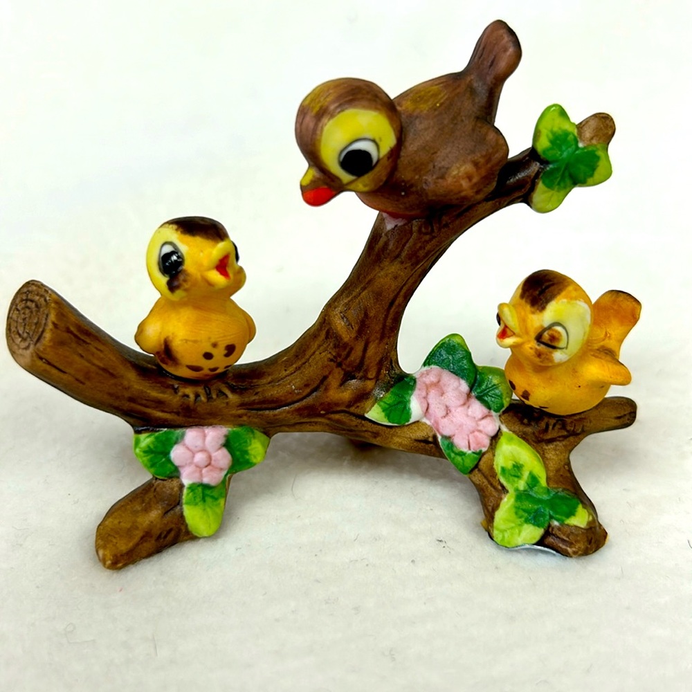 Vintage 50’s JOSEF ORIGINALS bisque porcelain anthropomorphic birds on a branch